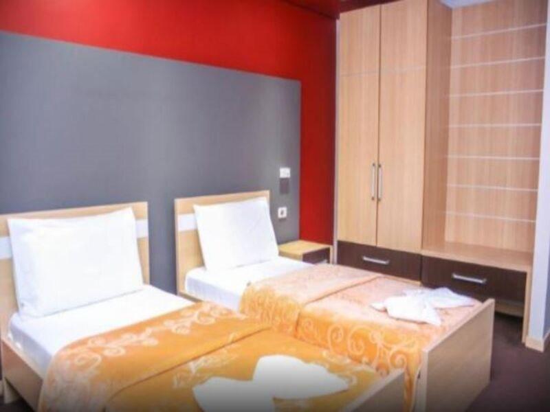 Hotel Aeroport Rinas